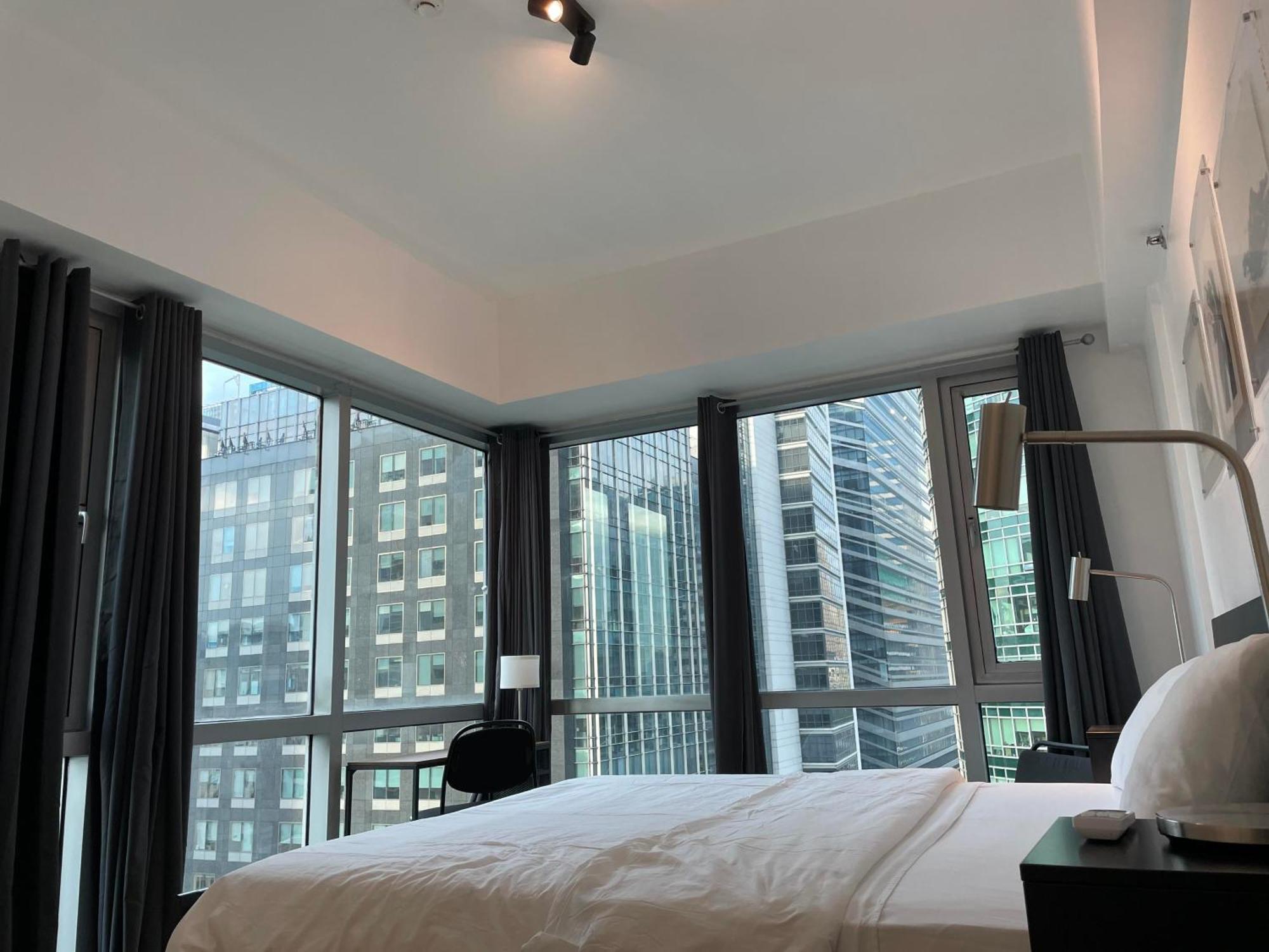Prime Avant Bgc Location Apartments By Ph Staycation Manila Exterior foto