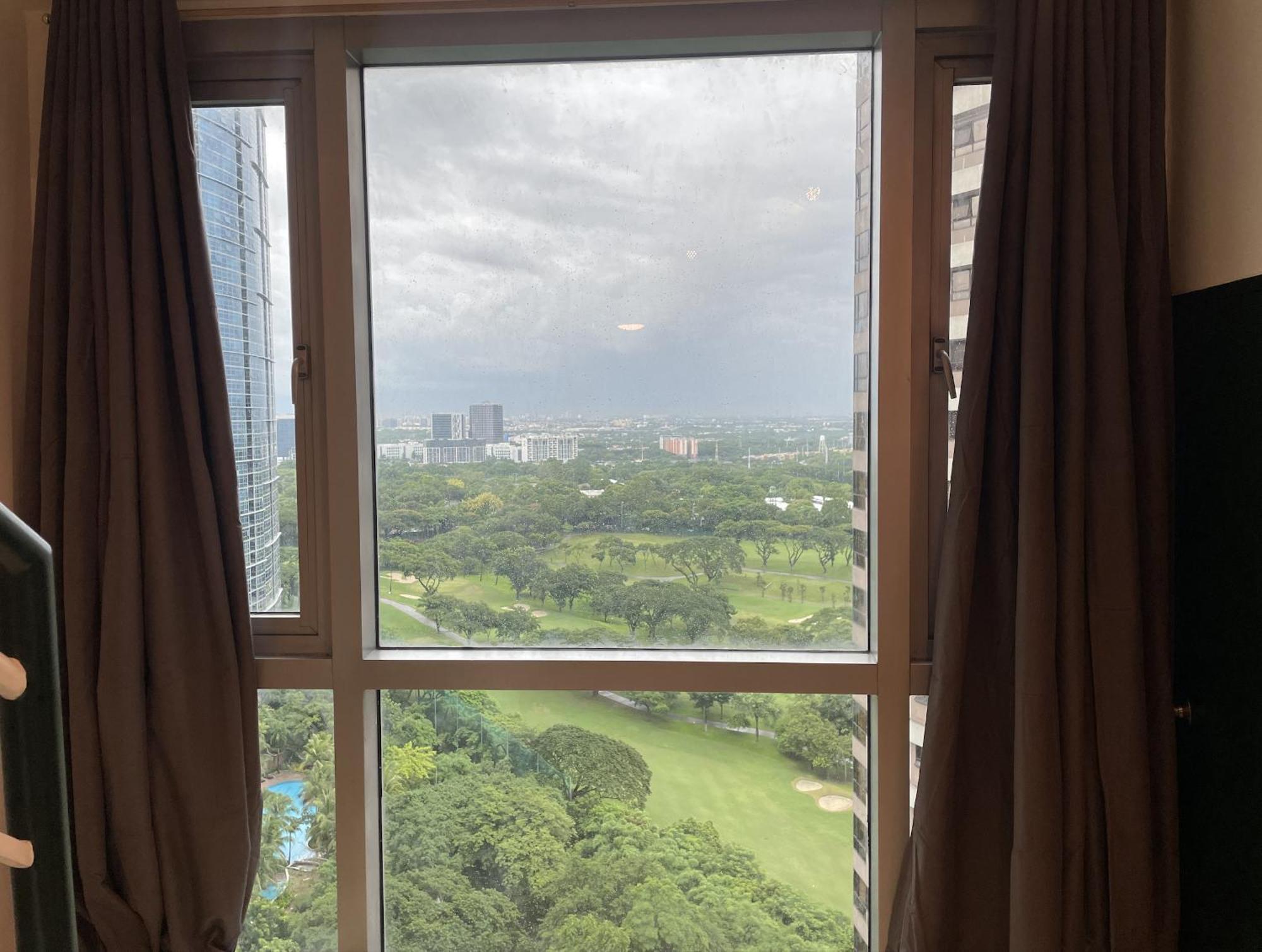 Prime Avant Bgc Location Apartments By Ph Staycation Manila Exterior foto